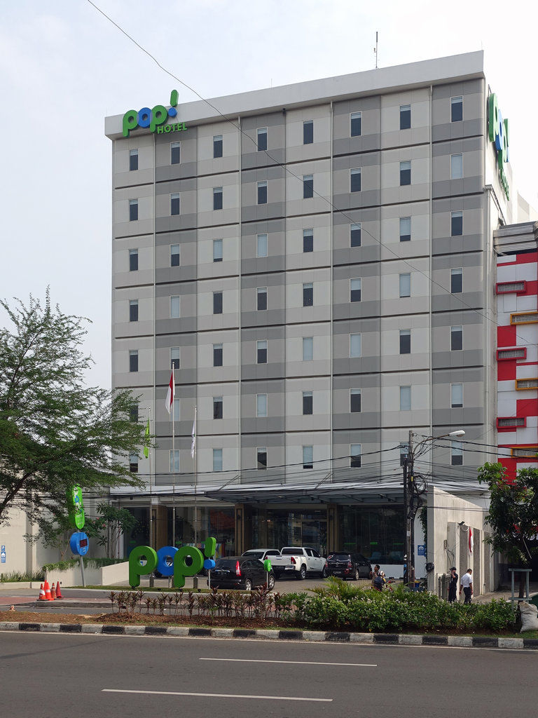 Pop! Hotel Pasar Baru Jakarta Exterior photo